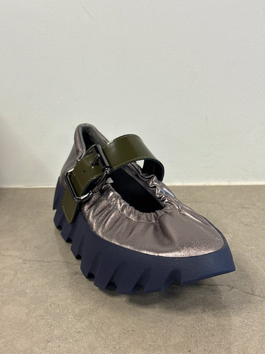 Tura Cove Shoes