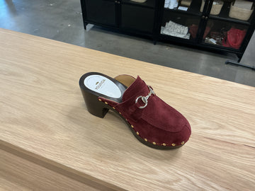 Yorsi Velvet Leather Clog