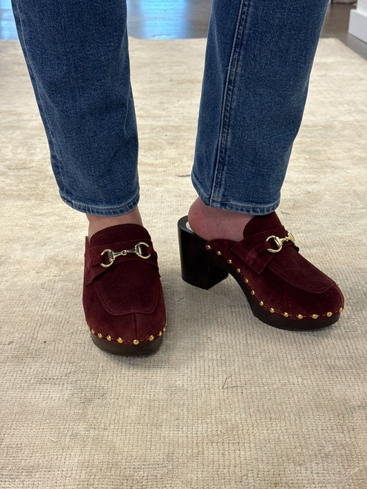 Yorsi Velvet Leather Clog