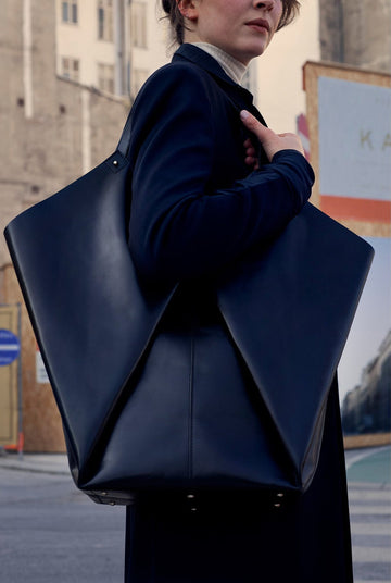 Corolla Large Leather Tote
