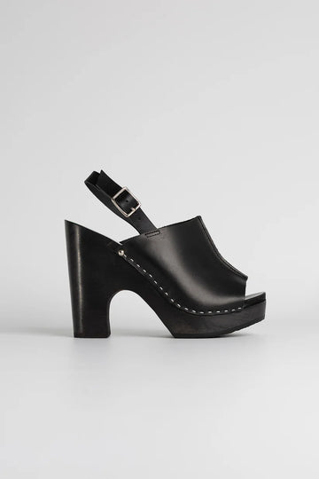 Yorka Sandals
