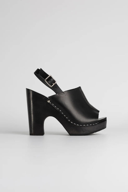 Yorka Sandals