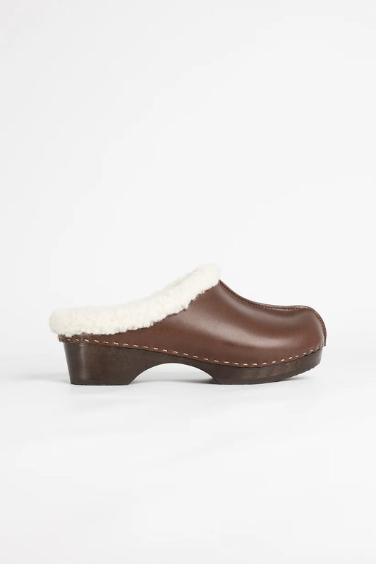 Ynuit Vegetable Leather Shearling Clogs