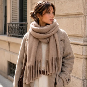 LINETA Solid Scarf With Large Fringe